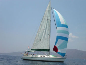 Yacht Oinoi 